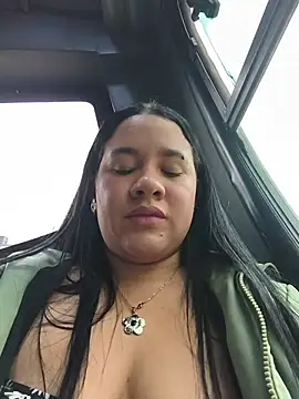 Kendra-daring stripchat live cam model