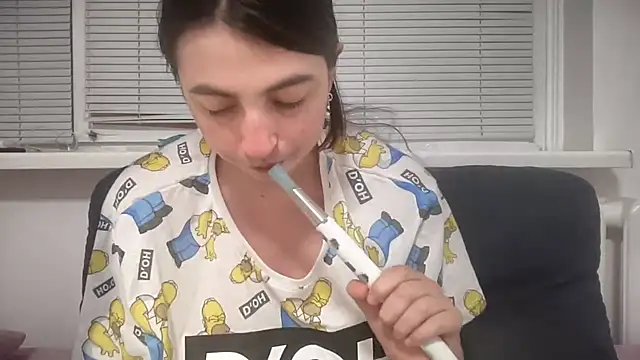 Aphr0ditee stripchat live cam model