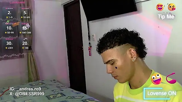 sebascuterouss stripchat live cam model