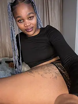 Cataleyasweetbooty stripchat live cam model