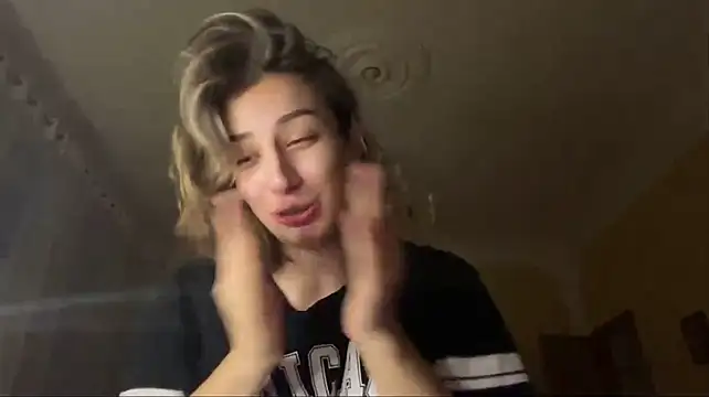 PazMattiace stripchat live cam model