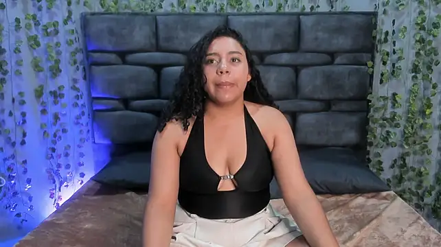 VickyCassel stripchat live cam model