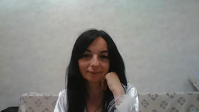 Chereshnyaa stripchat live cam model