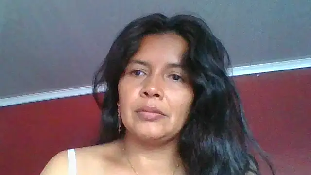 DianaOchoa_ stripchat live cam model