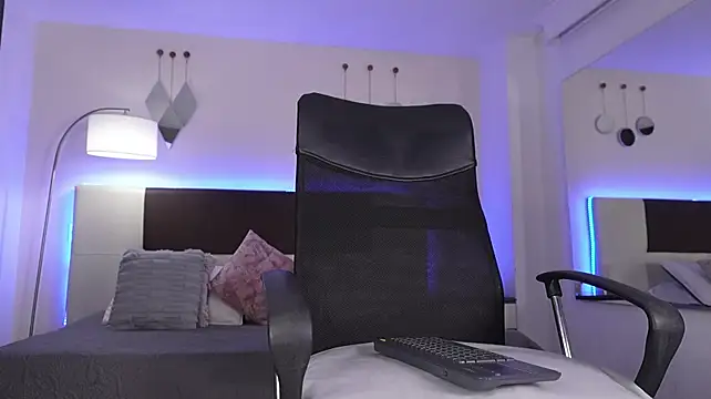 DanteeStone stripchat live cam model