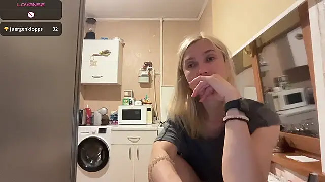 AngelJeni stripchat live cam model