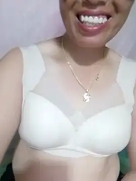 Tu-quyen stripchat live cam model
