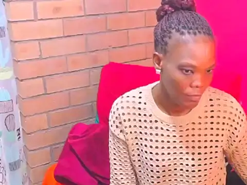 silkyeboni stripchat live cam model