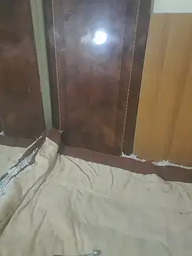 dudqueen stripchat live cam model