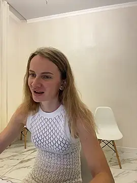 AinyrVixxen stripchat live cam model