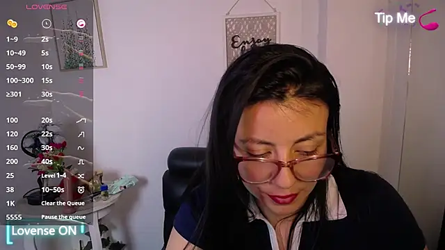 Valeri_bj stripchat live cam model