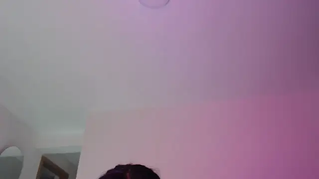 Lu_Nardoni stripchat live cam model