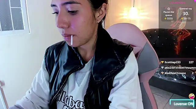 Nicole_jade stripchat live cam model