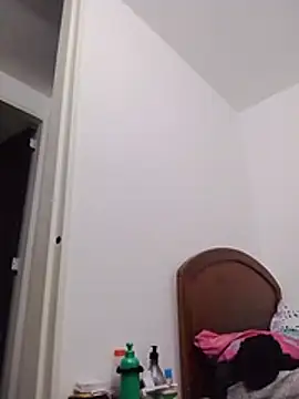 cachonda69- stripchat live cam model