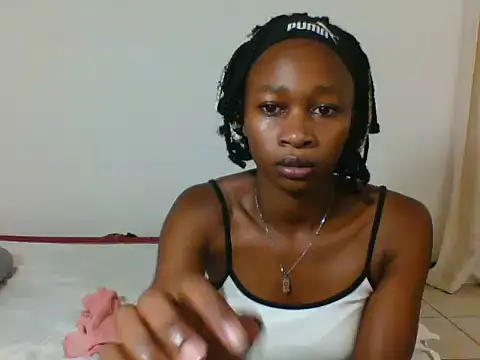 Choco_petite2 stripchat live cam model