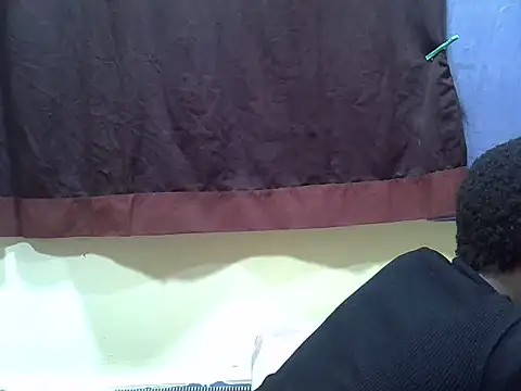 Petite_sexyy stripchat live cam model
