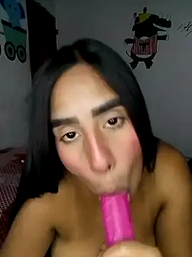 sophia_ale stripchat live cam model