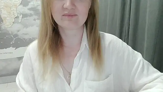 Zaliraa stripchat live cam model