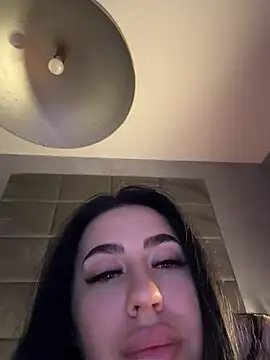 Andrestarr stripchat live cam model