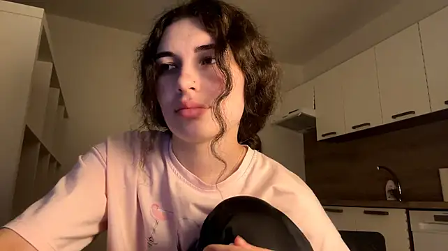 runawyin stripchat live cam model