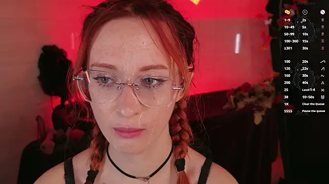 WICKEDEMBER stripchat live cam model