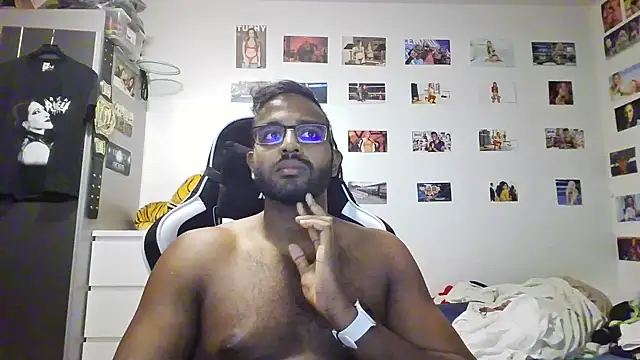 xXxChrisKissxXx stripchat live cam model