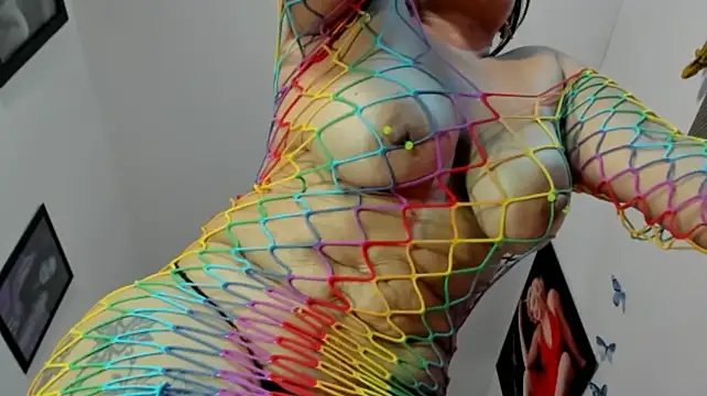 seleneh stripchat live cam model