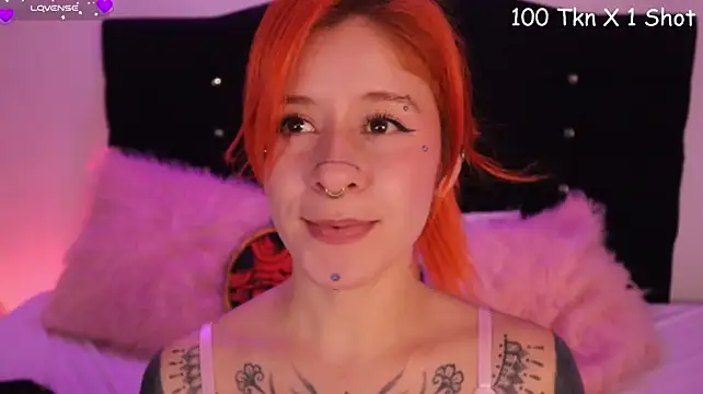 Daarlene stripchat live cam model
