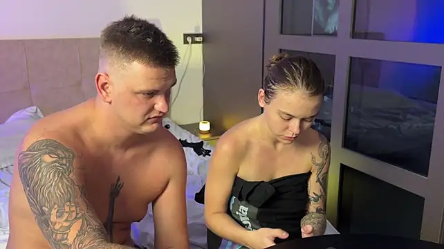 LinaLurrre stripchat live cam model