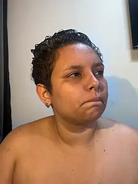 Mabelydani stripchat live cam model