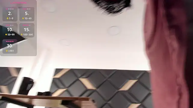 AdrianaHarlow stripchat live cam model