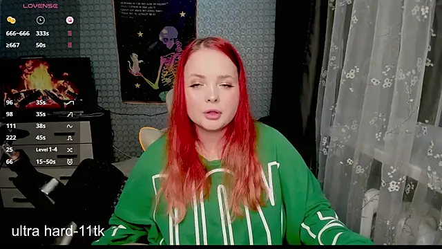 MileyMontana stripchat live cam model