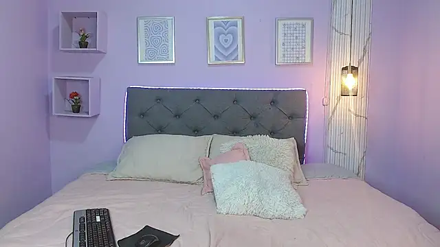 Valeery_cinnamon stripchat live cam model