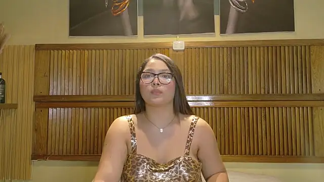 celestewhitess stripchat live cam model