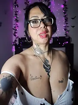 Saloome- stripchat live cam model