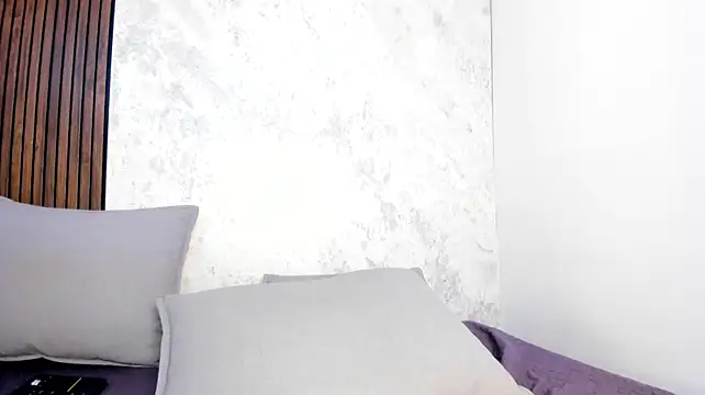Mistt_Mia stripchat live cam model