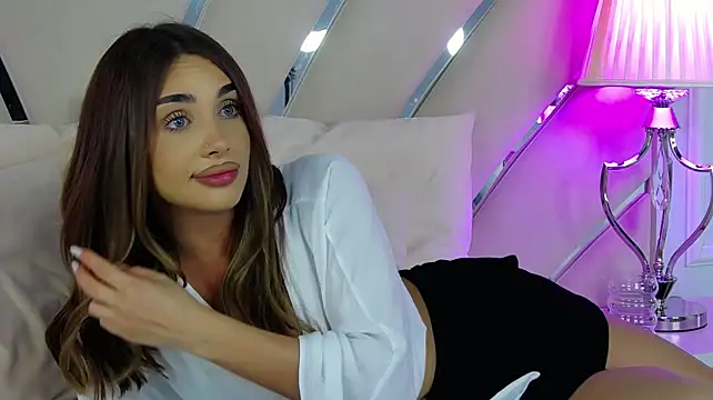 IvyNox stripchat live cam model