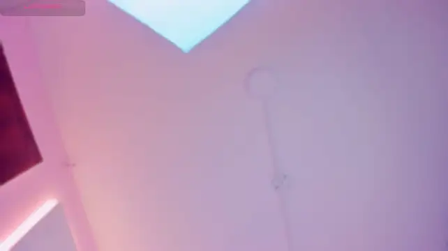 AuroraFlowers_ stripchat live cam model