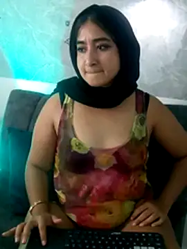 Samira_Awada stripchat live cam model
