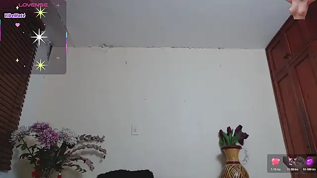 NicoleSantana stripchat live cam model