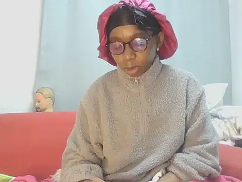 Sexxybella27 stripchat live cam model