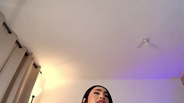 KarolPortellaa stripchat live cam model