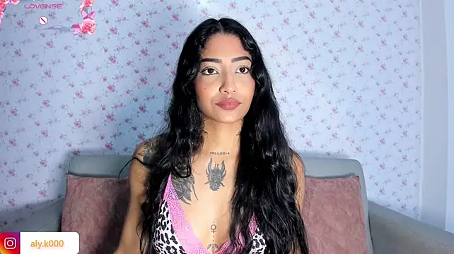 Alykass stripchat live cam model