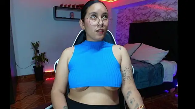 Camila_IRoose stripchat live cam model