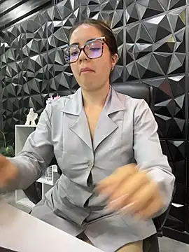 Xani_ds stripchat live cam model