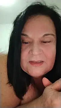 Yaya_Mineira stripchat live cam model