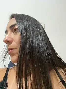 lucioliveira stripchat live cam model