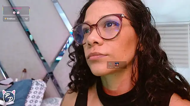 paula_daniela1 stripchat live cam model