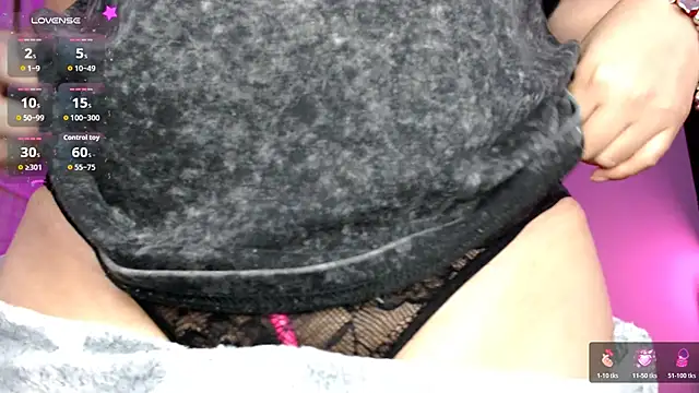 EllieMoonX stripchat live cam model