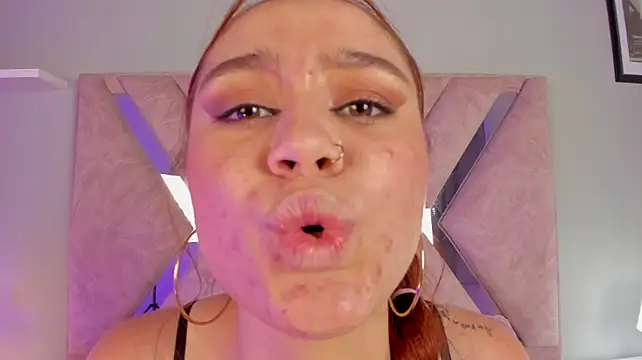 Amelia_Saenz_ stripchat live cam model